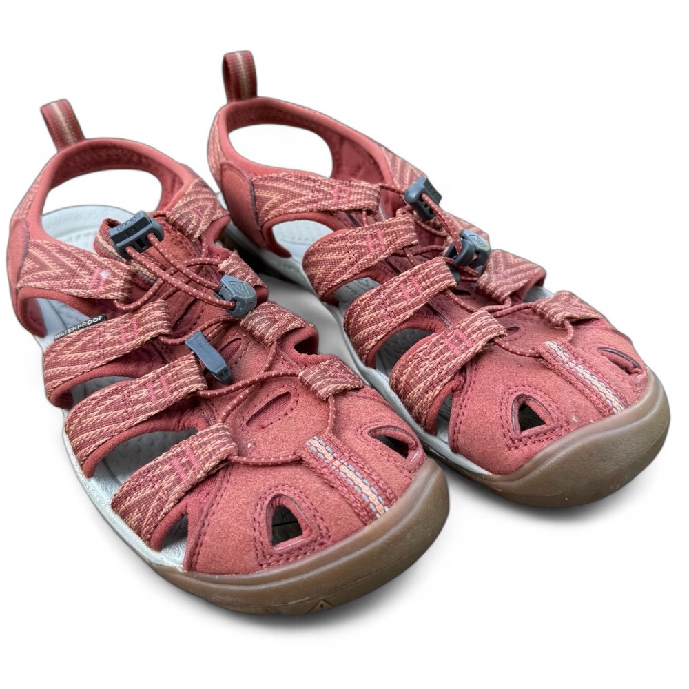 Keen Sandals Women’s size 9